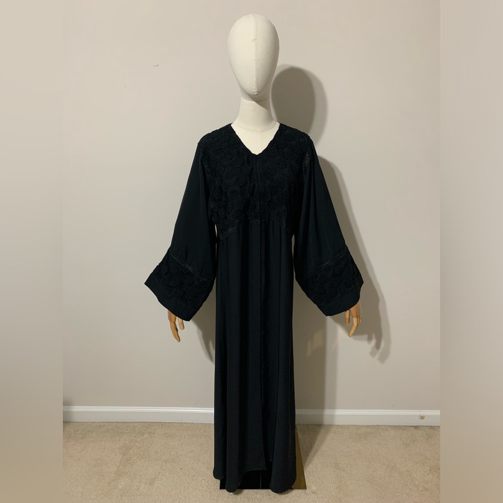Classic Black Abaya with Black Embroidered Circular Pattern